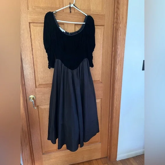 Gunne Sax | Dresses | Vintage Gunne Sax Gorgeous Black Velvet Top Full Dress  | Poshmark